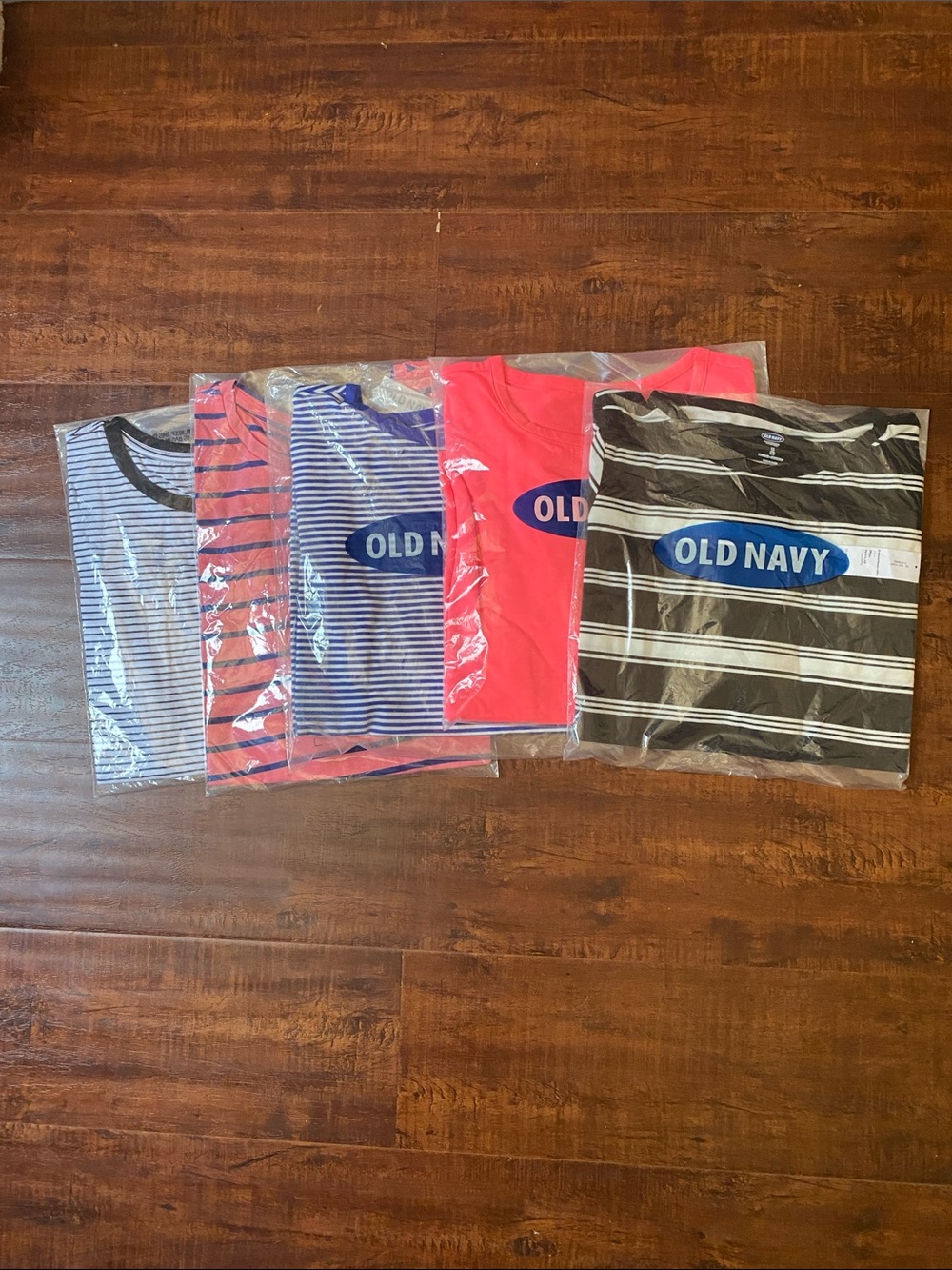 Back to school Old Navy Girls 3 Tunics , 2 shirts BUNDLE of 5 pc size 8